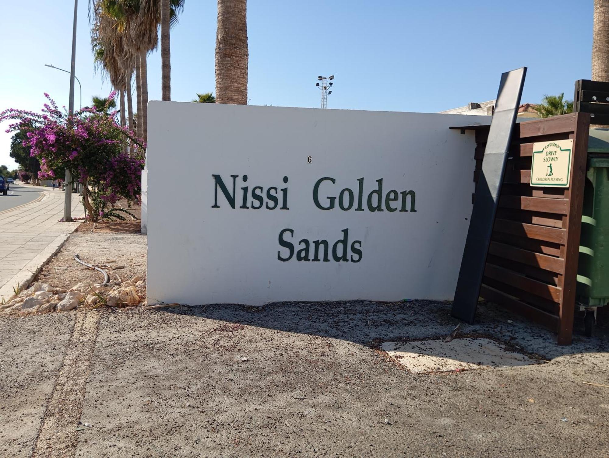 Golden Villa *